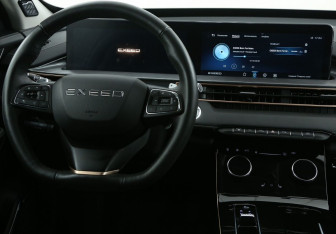 Подержанный автомобиль Exeed LX 2023 года (14 фото)