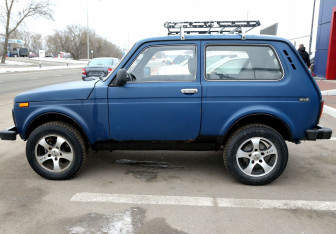 Подержанный автомобиль LADA (ВАЗ) 2121 (4x4) 2011 года (8 фото)