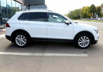 Подержанный автомобиль Volkswagen Tiguan 2017 года (7 фото)
