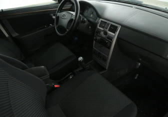 Подержанный автомобиль LADA (ВАЗ) Priora Sedan 2011 года (9 фото)