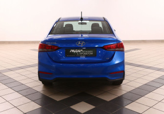 Подержанный автомобиль Hyundai Solaris Sedan 2017 года (3 фото)