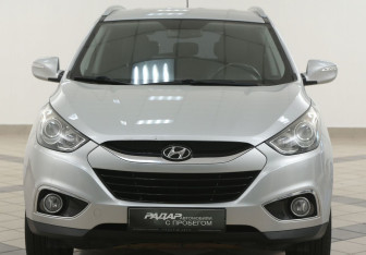 Подержанный автомобиль Hyundai ix35 2013 года (6 фото)
