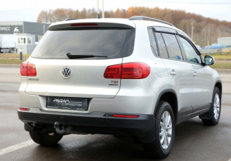 Подержанный автомобиль Volkswagen Tiguan 2012 года (6 фото)