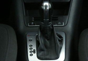 Подержанный автомобиль Volkswagen Tiguan 2012 года (15 фото)