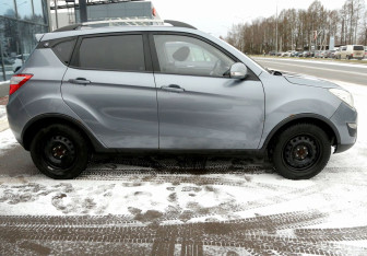 Подержанный автомобиль Changan CS35 2014 года (7 фото)