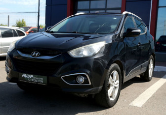 Подержанный автомобиль Hyundai ix35 2013 года (3 фото)