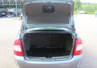 Подержанный автомобиль LADA (ВАЗ) Kalina Sedan 2008 года (17 фото)