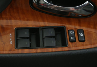 Подержанный автомобиль Toyota Camry Sedan 2009 года (17 фото)