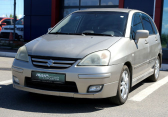 Подержанный автомобиль Suzuki Liana Wagon 2007 года (3 фото)