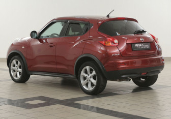 Подержанный автомобиль Nissan Juke 2012 года (2 фото)