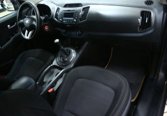 Подержанный автомобиль Kia Sportage 2013 года (7 фото)