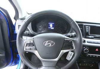 Подержанный автомобиль Hyundai Solaris Sedan 2017 года (10 фото)