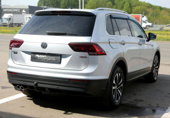 Подержанный автомобиль Volkswagen Tiguan 2019 года (6 фото)