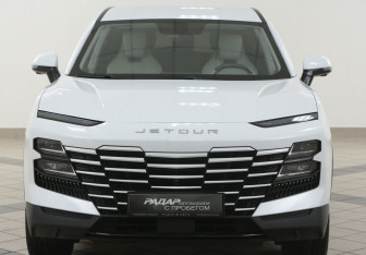 Подержанный автомобиль Jetour Dashing 2023 года (6 фото)