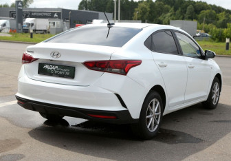 Подержанный автомобиль Hyundai Solaris Sedan 2020 года (6 фото)