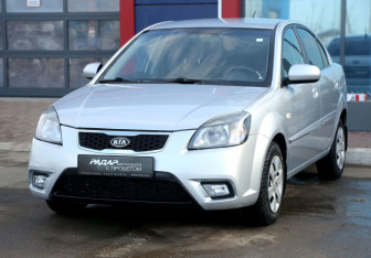 Подержанный автомобиль Kia Rio Sedan 2009 года (3 фото)