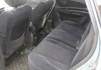 Подержанный автомобиль Hyundai Tucson 2006 года (12 фото)