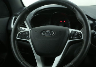 Подержанный автомобиль LADA (ВАЗ) Vesta Wagon 2022 года (16 фото)