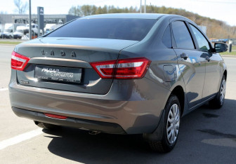 Подержанный автомобиль LADA (ВАЗ) Vesta Sedan 2021 года (6 фото)
