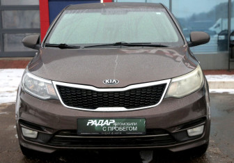 Подержанный автомобиль Kia Rio Sedan 2016 года (2 фото)