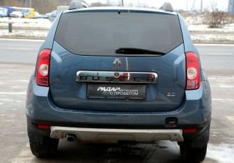 Подержанный автомобиль Renault Duster 2014 года (5 фото)