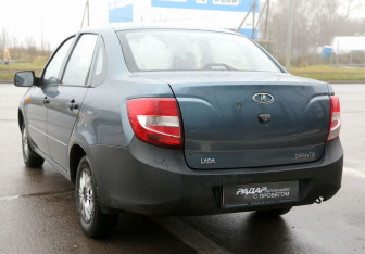 Подержанный автомобиль LADA (ВАЗ) Granta Sedan 2013 года (4 фото)
