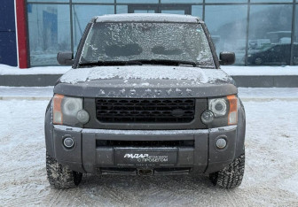Подержанный автомобиль Land Rover Discovery 2005 года (3 фото)