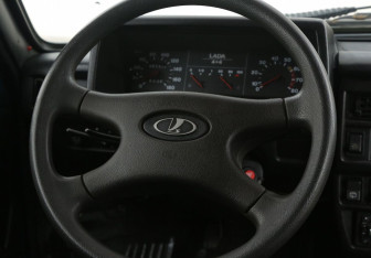 Подержанный автомобиль LADA (ВАЗ) 2121 (4x4) 2007 года (16 фото)