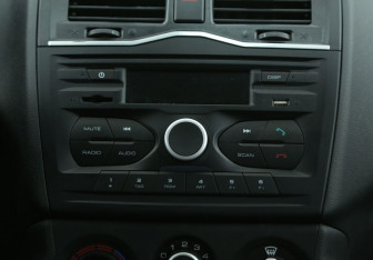 Подержанный автомобиль LADA (ВАЗ) Granta Liftback 2023 года (13 фото)