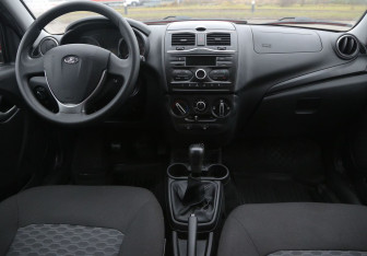 Подержанный автомобиль LADA (ВАЗ) Granta Liftback 2018 года (12 фото)