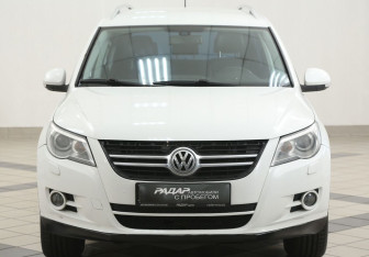 Подержанный автомобиль Volkswagen Tiguan 2010 года (6 фото)