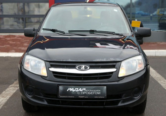 Подержанный автомобиль LADA (ВАЗ) Granta Sedan 2013 года (2 фото)