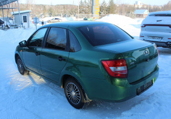 Подержанный автомобиль LADA (ВАЗ) Granta Sedan 2016 года (5 фото)