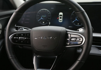Подержанный автомобиль Chery Arrizo 8 2023 года (16 фото)