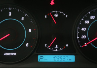 Подержанный автомобиль Chevrolet Captiva 2012 года (18 фото)