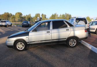Подержанный автомобиль LADA (ВАЗ) 2110 2001 года (4 фото)