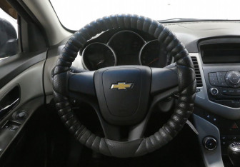 Подержанный автомобиль Chevrolet Cruze Hatchback 2012 года (10 фото)