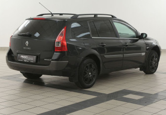 Подержанный автомобиль Renault Megane Wagon 2006 года (4 фото)