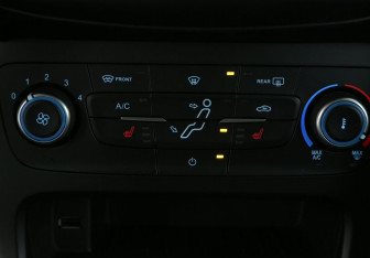 Подержанный автомобиль Ford Focus Wagon 2019 года (17 фото)