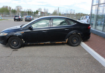 Подержанный автомобиль Ford Mondeo Sedan 2007 года (4 фото)