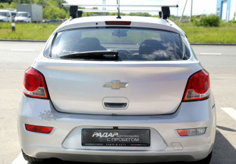 Подержанный автомобиль Chevrolet Cruze Hatchback 2012 года (5 фото)