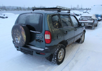Подержанный автомобиль Chevrolet Niva 2007 года (5 фото)