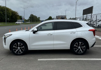 Подержанный автомобиль Haval Jolion 2022 года (7 фото)