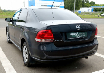 Подержанный автомобиль Volkswagen Polo Sedan 2011 года (4 фото)