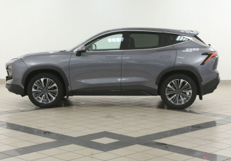 Подержанный автомобиль Jetour Dashing 2023 года (7 фото)