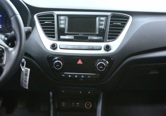 Подержанный автомобиль Hyundai Solaris Sedan 2017 года (9 фото)