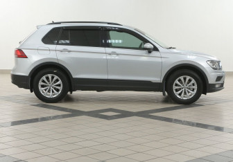 Подержанный автомобиль Volkswagen Tiguan 2019 года (5 фото)