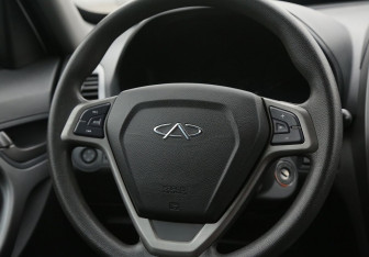 Подержанный автомобиль Chery Tiggo (T11) 2014 года (16 фото)