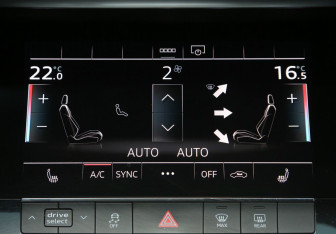 Подержанный автомобиль Audi A6 Sedan 2021 года (16 фото)