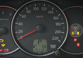 Подержанный автомобиль Mitsubishi Pajero Sport 2013 года (18 фото)